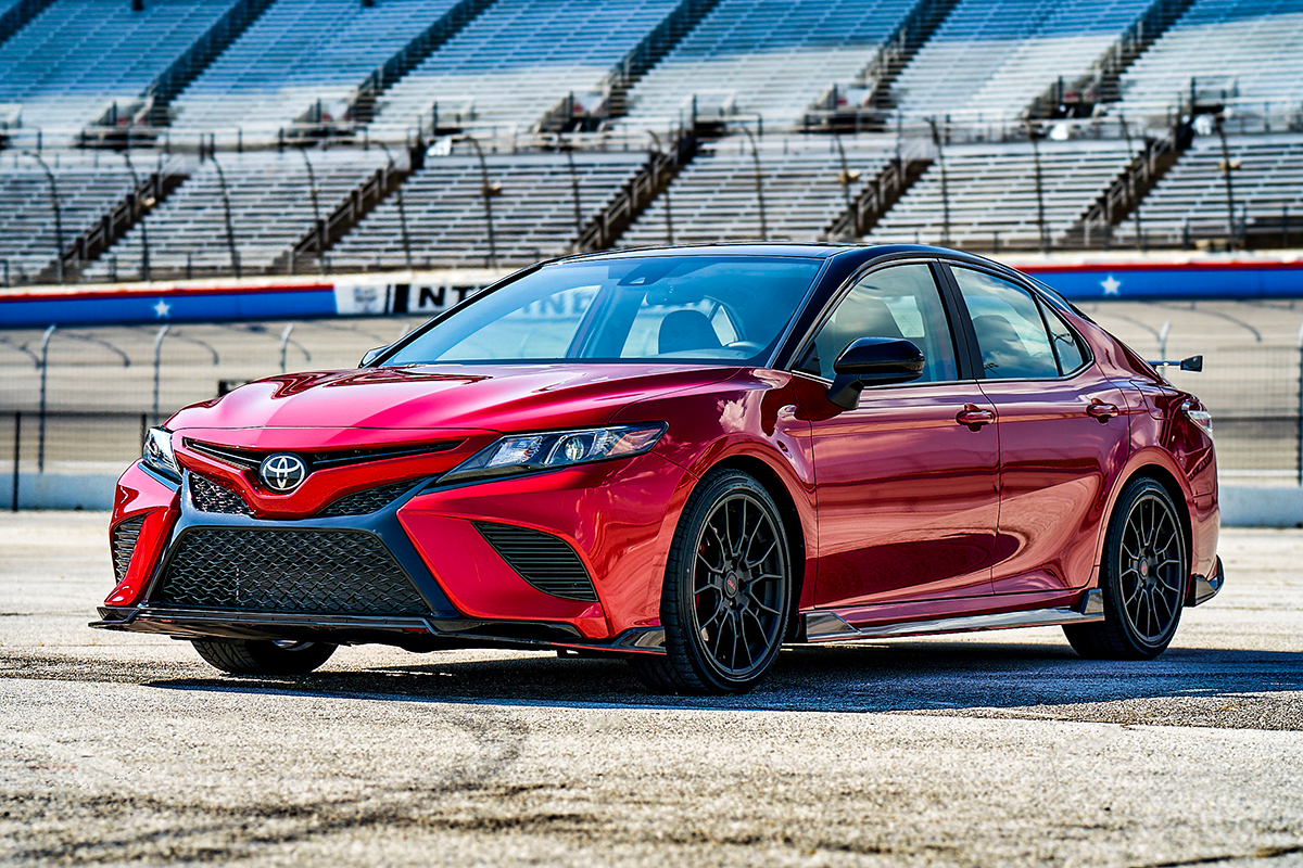 Driven: 2020 Toyota Camry and Avalon TRD, Mainstream Gets a Makeover ...